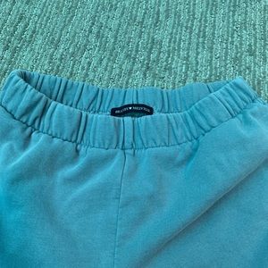 brandy melville sweatshorts fits like s/m but os